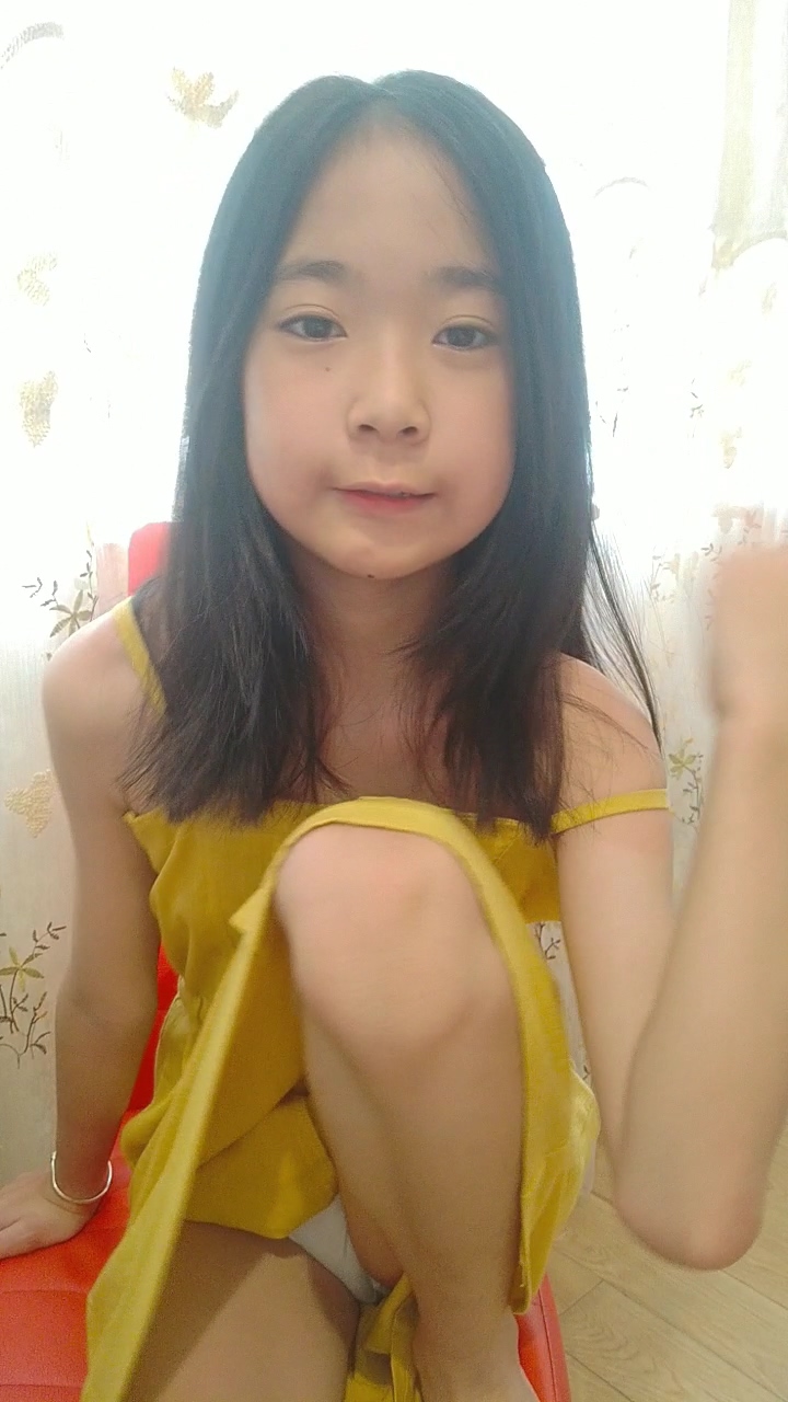 色导航日本少女裸体艺术图 Chinese girl  张婉莹暑假作业全套百度云 11yo masturbates and moans-Summer vacation homework-Zhang Wanying